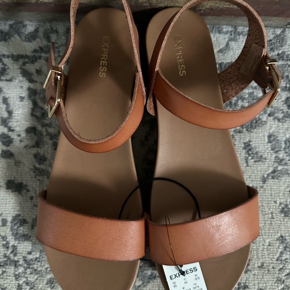 Women’s Express Size 10 Brown Back Strap Sandals - Picture 2 of 7